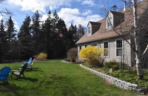 Bass Harbor House | Large Secluded Pet Friendly Home Just 3 min. Walk To Harbor- nFALL SPECIALS!