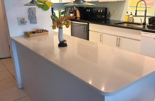 Rock Harbor Condo | Large spacious Island Condo - Key Largo