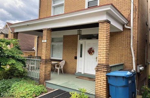 Forest Hills Apartment | Large Studio Apt, Light&Bright,Traditional decor,W&D included, Safe neighborhood