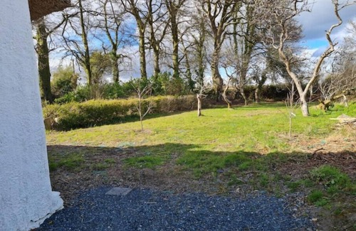 Monageer House | Large Thatched Farmhousen