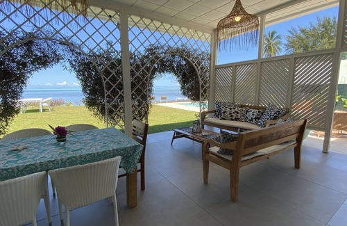 Paea House | Large villa Le Ficus by the sea with swimming pool