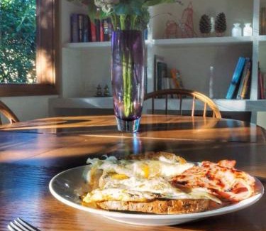 Burrawang House | Lark Cottage