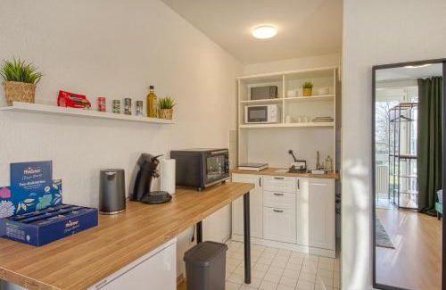 Stadtbezirk Ost Apartment | Larooms - Sonne#1, STUDIO mit Parkplatz in ruhiger Lage und perfekter Anbindung