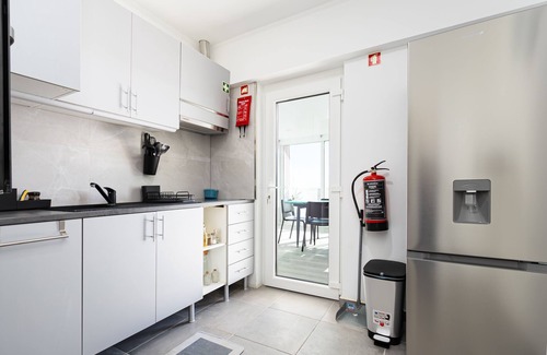 Cacilhas Apartment | Last floor with a great river view!