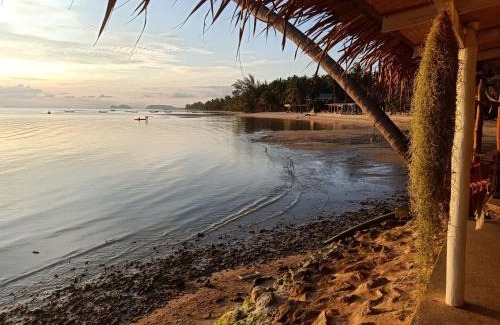 Baan Tai Resort | Last Hammock Beach Resort