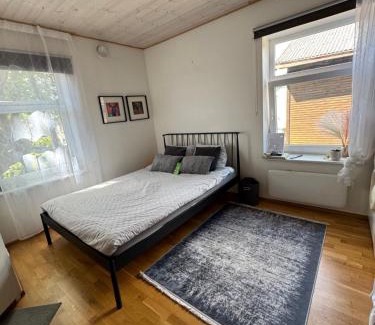 Kadriorg Apartment | Laura comfy city studio Kappeli 8-2 apartment 29 near Tallinn airport next to the bus station