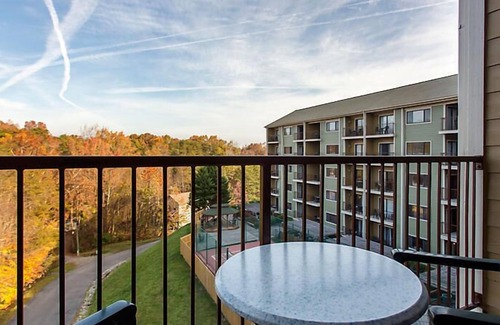 Pigeon Forge Resort | Laurel Crest Vacation Resort in the Smoky Mountains.