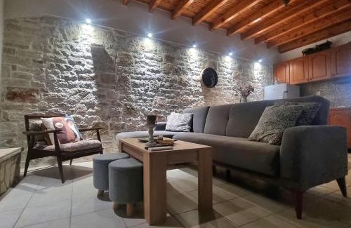 Messini House | Laurel's home