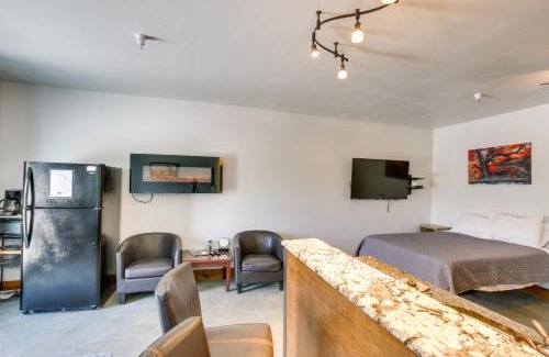 Lava Hot Springs Apartment | Lava Hot Springs Studio with Deck Walk to Hot Pools