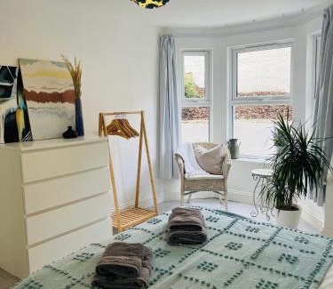 Streatham Apartment | Lavender Den