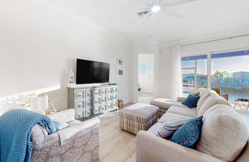 Saint James City House | Lavender Life