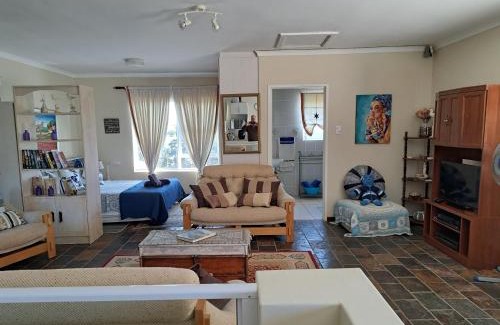 Paradise Beach Apartment | Lavender Loft