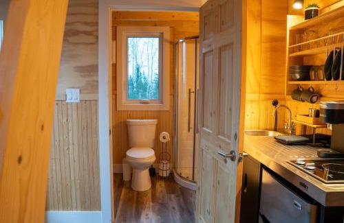 Chester Ski Chalet | Lavender Suite - The Dordean Suites of Chester
