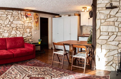 Saint-Nicolas Ski Chalet | Lavish Holiday Home in Playa Blanca With Pool & Seabeach Nearby