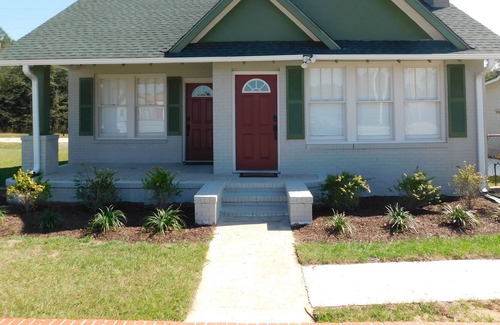 Summertown Bed & Breakfast | Lawrence Village Bed and Breakfast