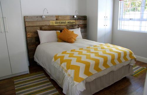 Sunset Beach Apartment | Lazy Days Apartments - Cape Town