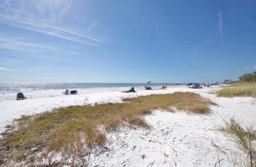 Mid Island House | Lazy Daze B by Sun Palace Vacations