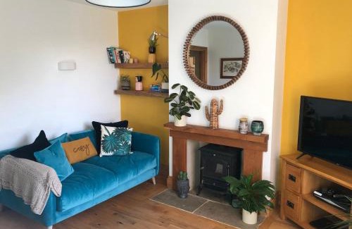 Southwater Apartment | Lazy Daze Cottage
