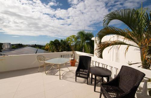 Puntas Hotel | Lazy Parrot Inn
