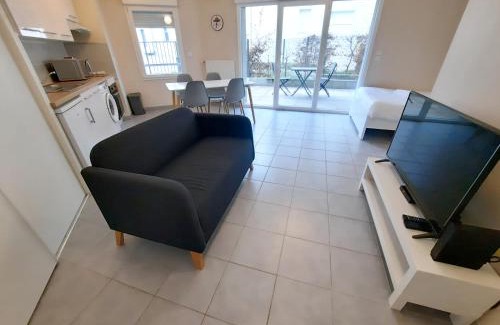 Maladiere Apartment | Le 18 - Apt 2 Personnes, avec terrasse