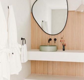 Prince Edward House | Le Bon Vivant - A County Fieldhouse Retreat