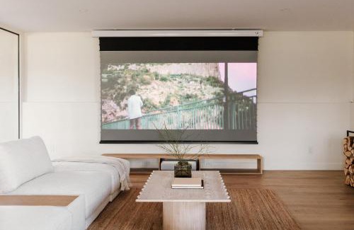 Prince Edward House | Le Bon Vivant - A County Fieldhouse Retreat
