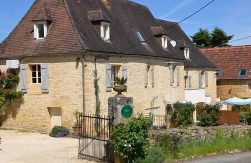 Sainte-Mondane House | Le Bonheur dans notre Pré, group property with 5 gites