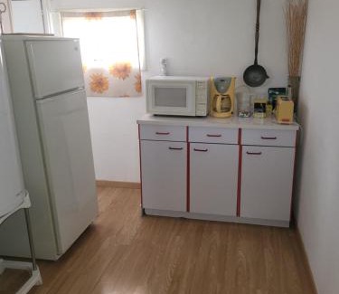 Valeille Apartment | le bungalow au fond du jardin