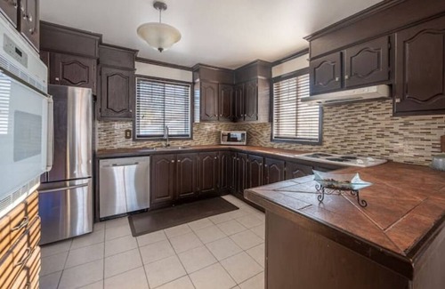 La Riviere-du-Nord Regional County Municipality House | Le bungalow Des Hauteurs Free Parking, Fast WI-Fi