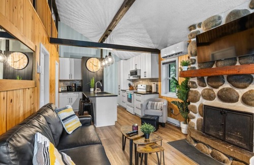 Sainte-Lucie-des-Laurentides Ski Chalet | Le1603 - Le Petit Caribou - Chalet spa et plage