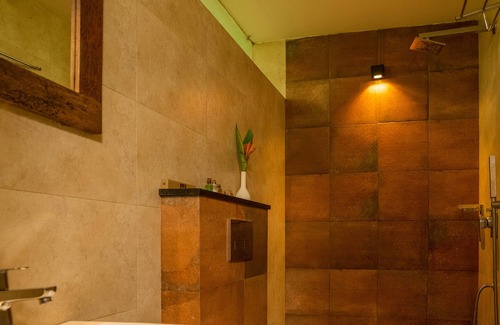 Kedavur Hotel | Le Candles Resort