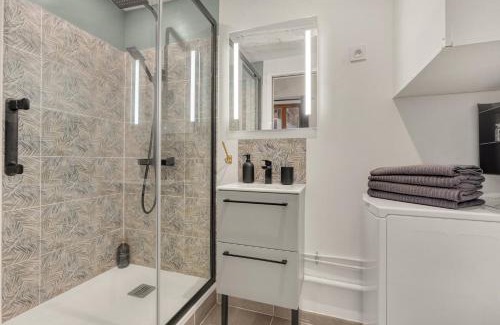 Saint - Aubin - Dupuy Apartment | Le Caraman Bohème - Confort à deux pas du métro