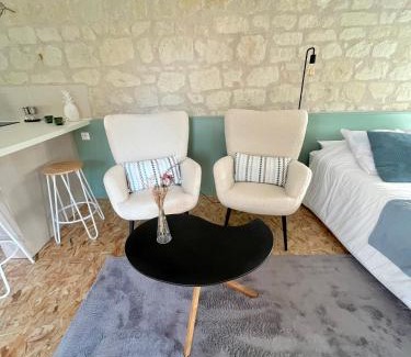 Beaumont-en-Veron Bed & Breakfast | Le cerisier