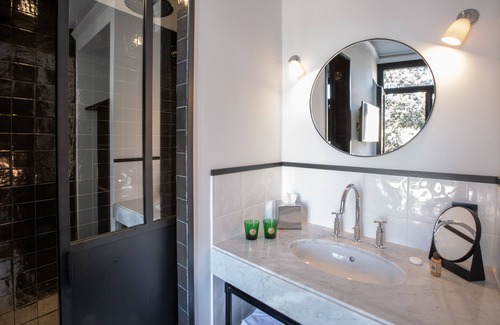 Brive-la-Gaillarde Hotel | Le Chêne Vert