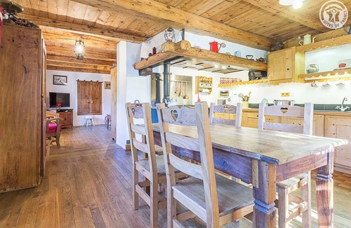 Queige Ski Chalet | Le Chalet de Marie near Les Saisies