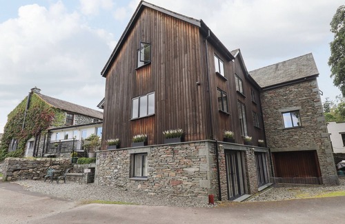 Elterwater House | LE CHALET, family friendly, with open fire in Elterwater