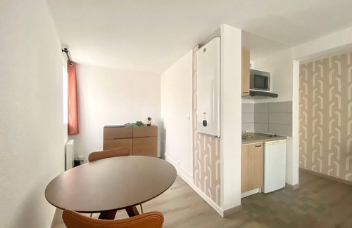 Amidonniers - Caffarelli Apartment | Le Chaleureux - Joli studio proche du Jardin Compans-Caffarelli