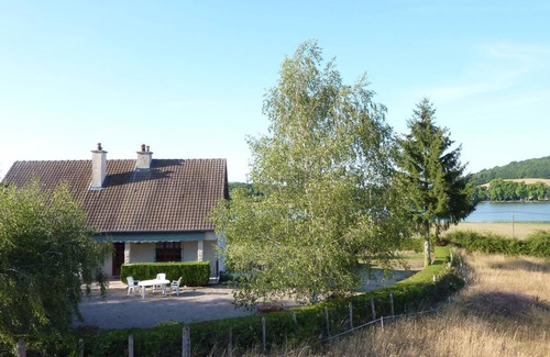 Saint-Didier-sur-Arroux House | Le Champ des Charmes
