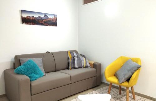 Bonneville Apartment | Le Cheverny - 2 min du centre ville