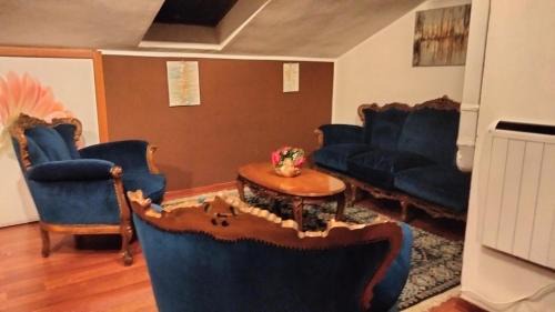 Vanzago Apartment | " Le Chic"