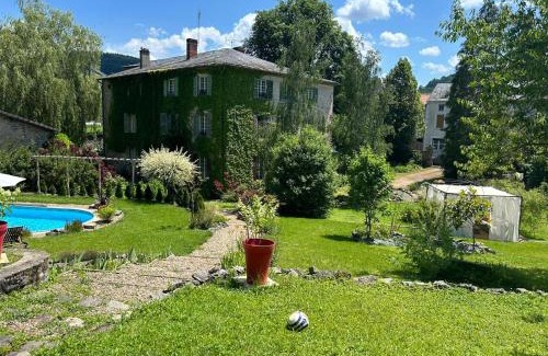 Ferrieres-sur-Sichon Bed & Breakfast | Le CLOS BOURBON
