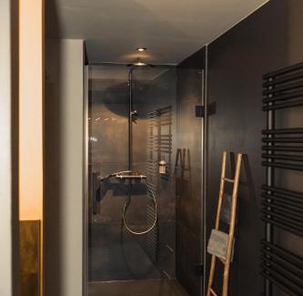 Ciney Apartment | Le Clos du Rempart Suite & Jacuzzi