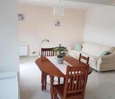 Meusnes Apartment | LE CLOS VARNAY