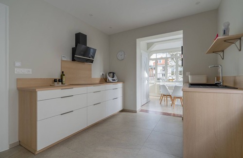 Koenigshoffen Est Apartment | Le Cocon D'emma, Appartement Bourgeois Avec Terrasse , Parking Gratuit