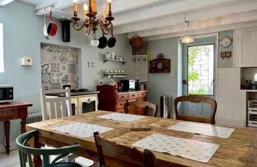 Le Vigeant House | Le Coin Caché