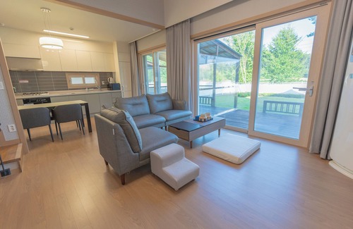 Daegwallyeong House | Le Comte Bleu