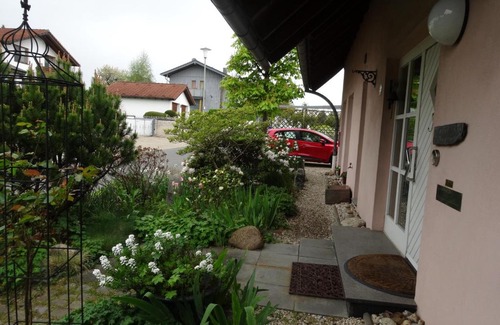Roesrath Bed & Breakfast | Le Coq