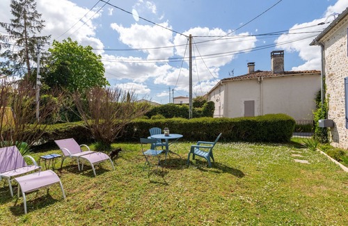 Epargnes House | Le Cottage Bleu - Charmant Gîte