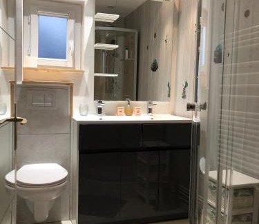 Faubourg North Apartment | Le Cozy near center train station & SciencesPo