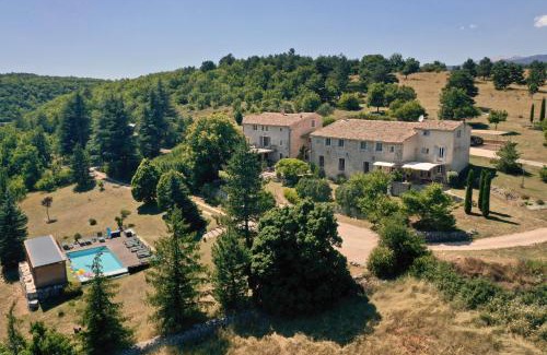 Sault House | Le Domaine de Piedmoure, Gîtes et chambres, piscine, terrasses privatives